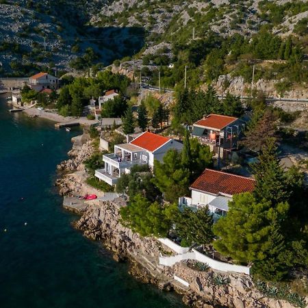 Kuca Za Odmor Seahouse Lägenhet Karlobag Exteriör bild